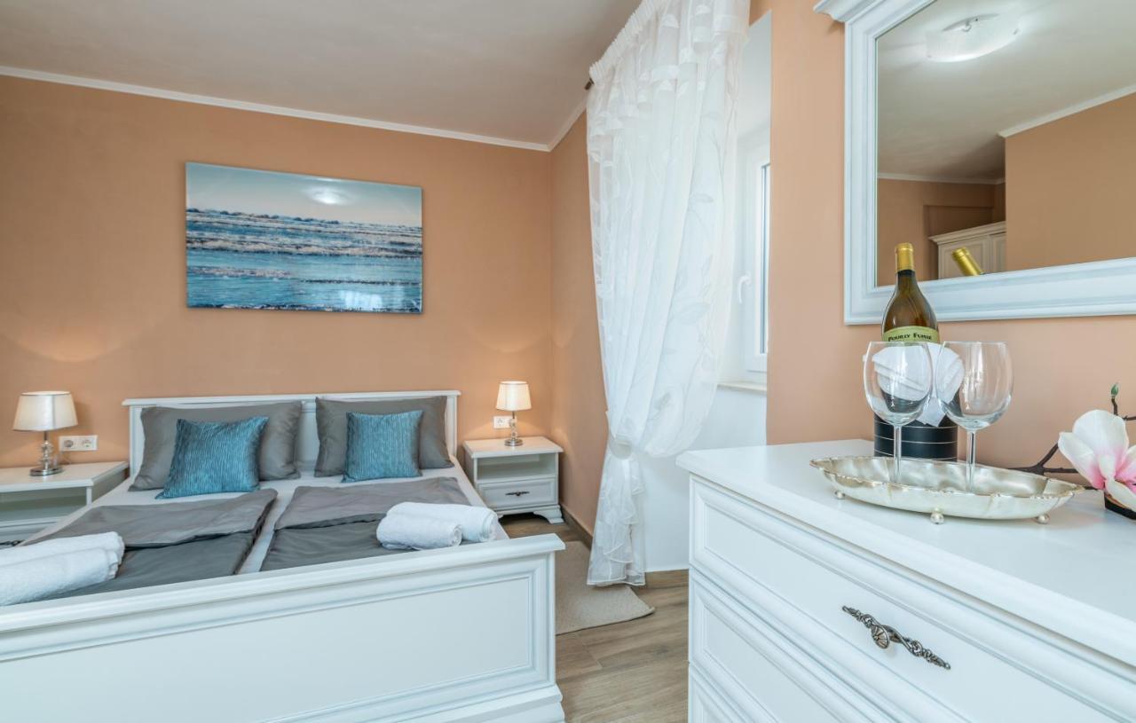 Holiday House Serenity Malinska Ngoại thất bức ảnh