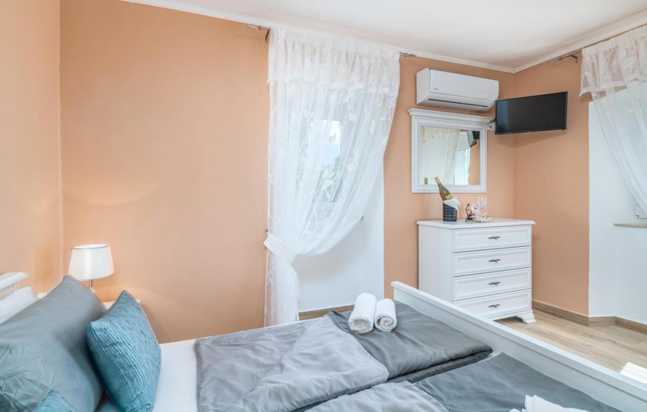 Holiday House Serenity Malinska Ngoại thất bức ảnh